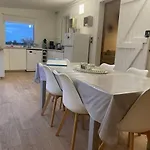 Mazet Nimisa Semesterbostad *